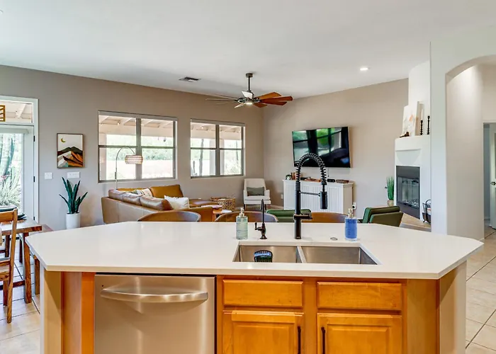Holiday home Saguaro Sanctuary: W/ Outdoor Oasis